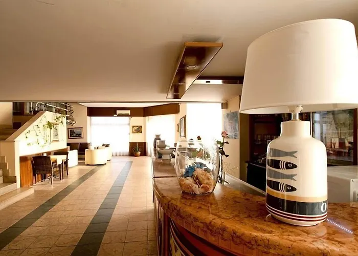 Hotel Scacciapensieri Nettuno