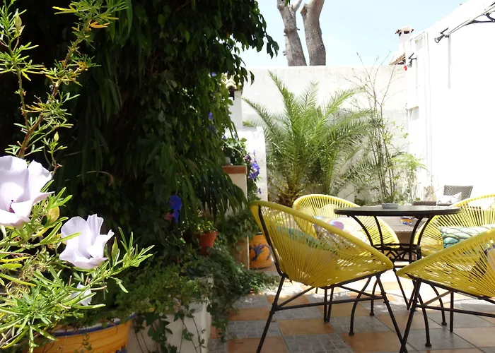 Hostal Residencial La Paloma Calpe