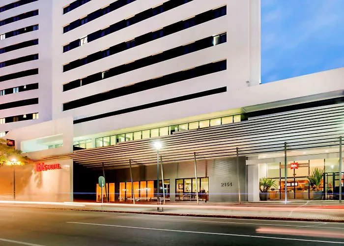 Ibis Curitiba Shopping Hotel
