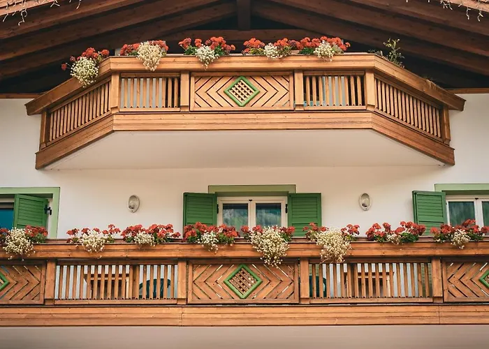 Hotel Garni Eden Canazei