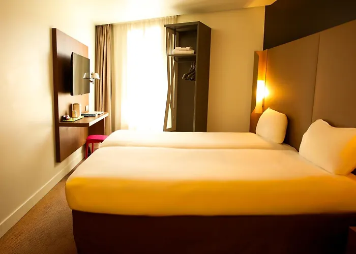 Hotel Campanile Paris - Clichy Centre
