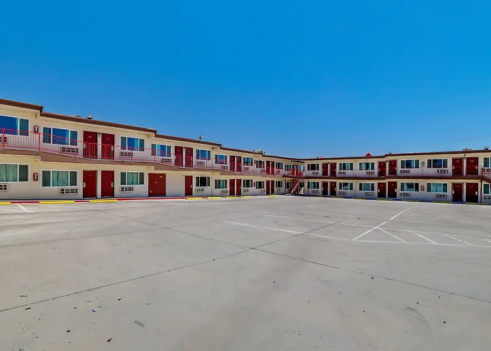 Red Roof Inn Needles