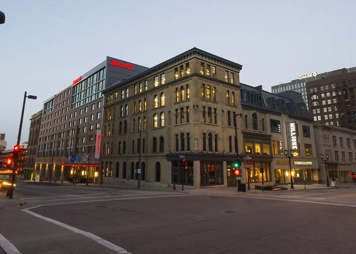 Milwaukee Marriott Downtown Hotel