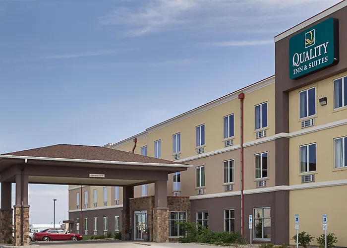 Quality Inn & Suites Minot North
