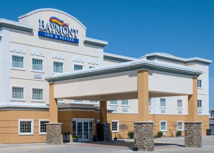 Baymont By Wyndham Minot