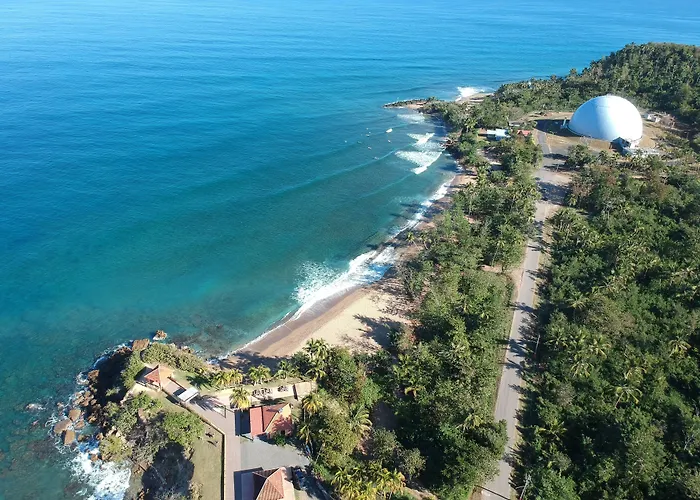 Casa Verde Hotel - Steps To The Beach, Pool, Restaurant & Bar Rincon