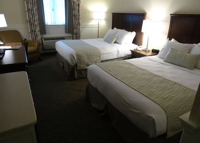 Bird-In-Hand Family Inn