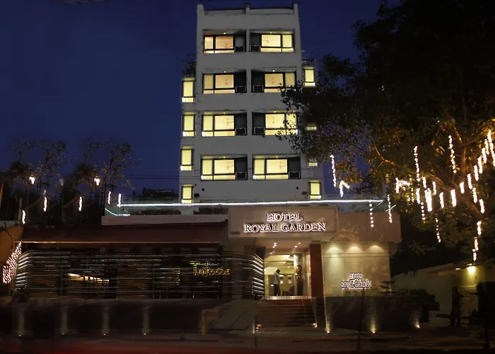Bloom Hotel - Juhu
