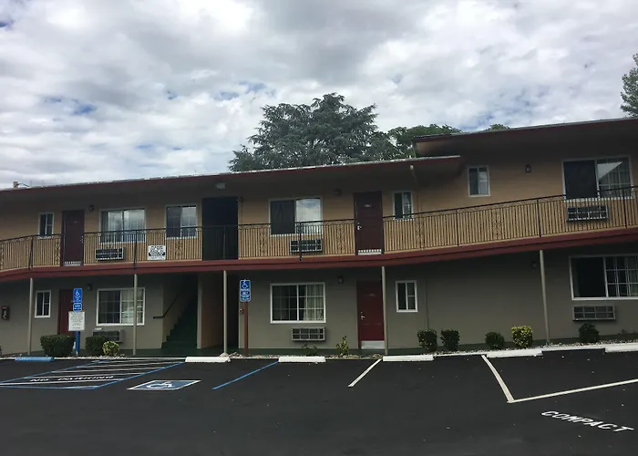 Sundial Lodge Redding