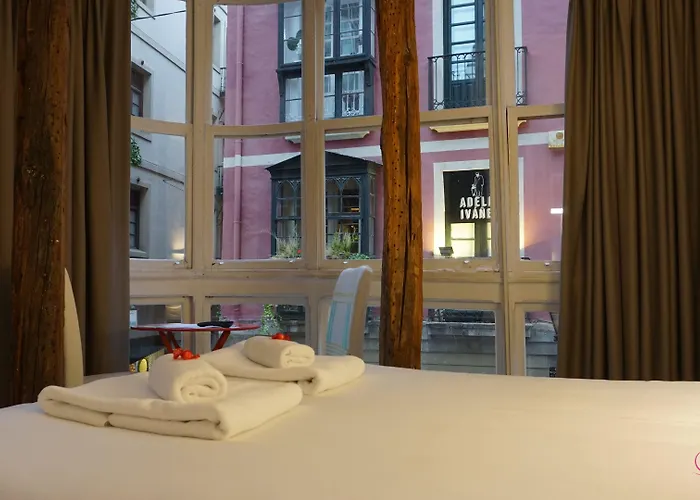 Pensión AliciaZzz Bed And Breakfast Bilbao
