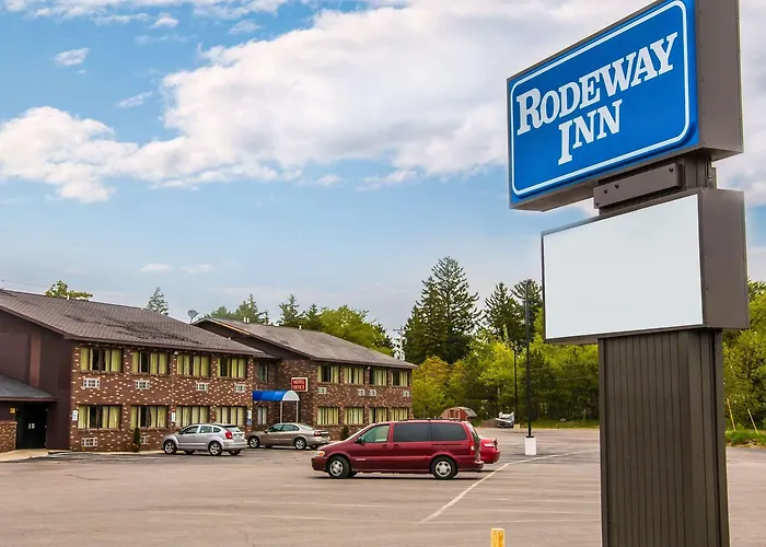 Rodeway Inn Muskegon Airport