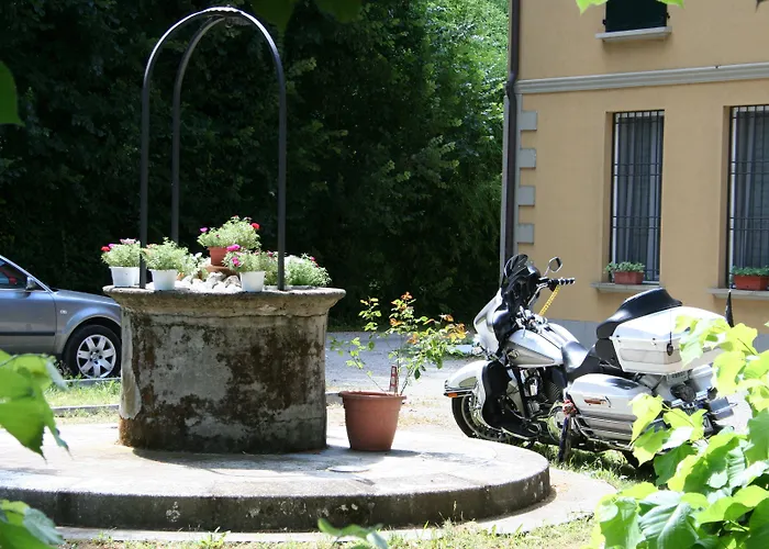 Residence Alle Scuole Country House Granarolo dellʼEmilia