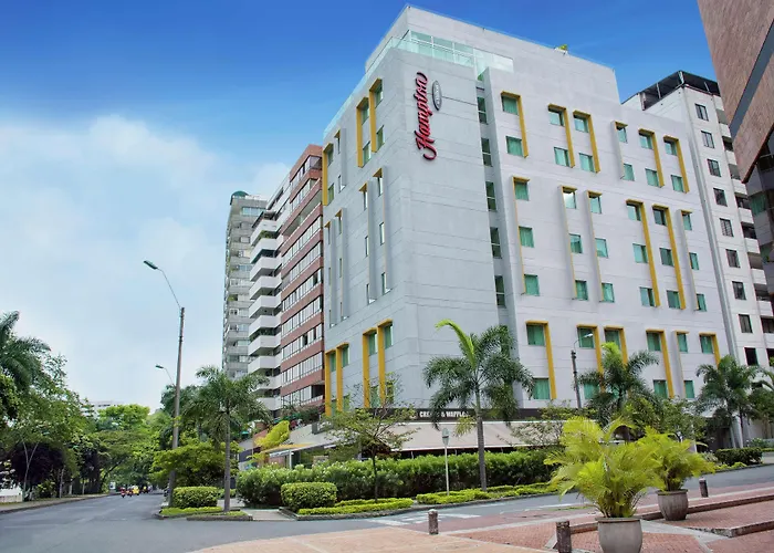 Hampton By Hilton Cali Hotel