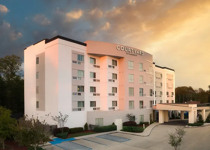 Courtyard By Marriott Hammond
