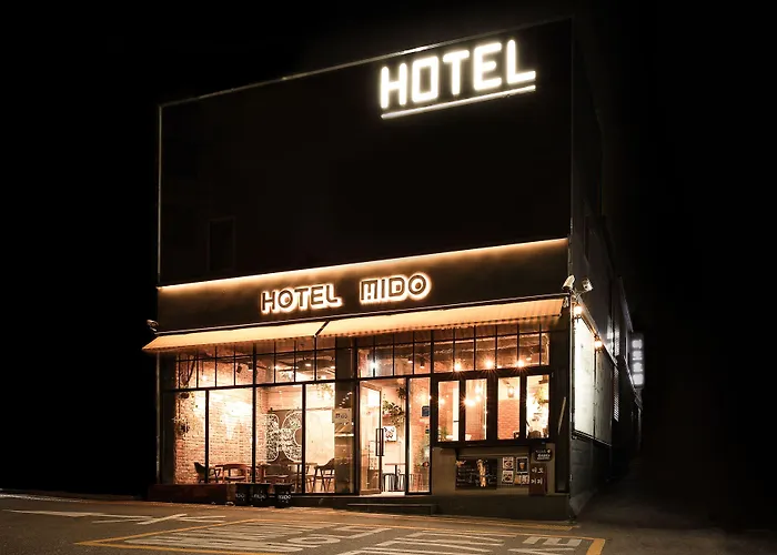 Hotel Mido Myeongdong Seúl