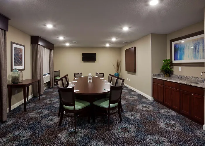 Grandstay Hotel & Suites - Glenwood