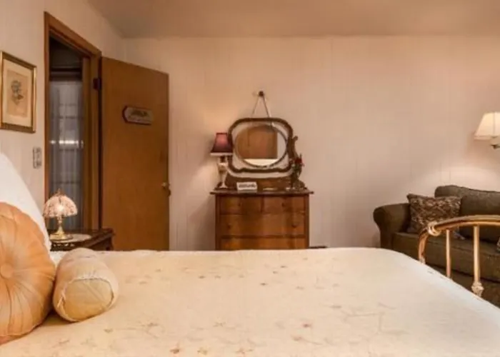 Oak Hill Bed And Breakfast Wisconsin Dells
