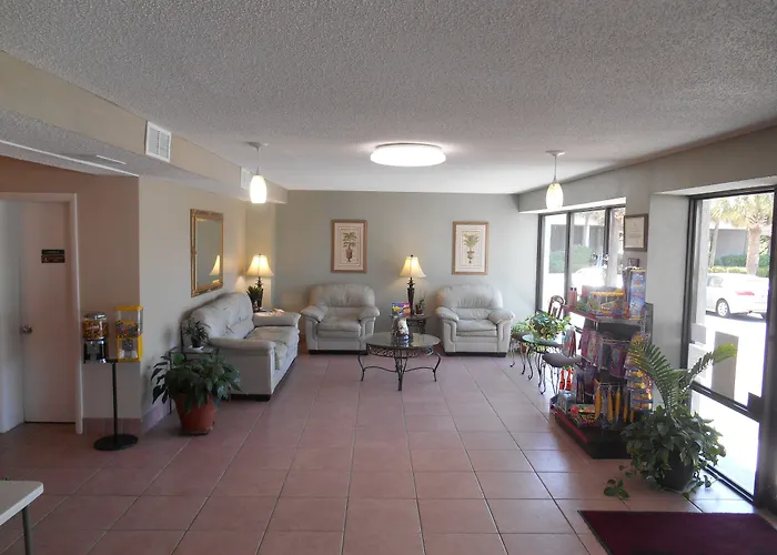 Tropical Seas Hotel