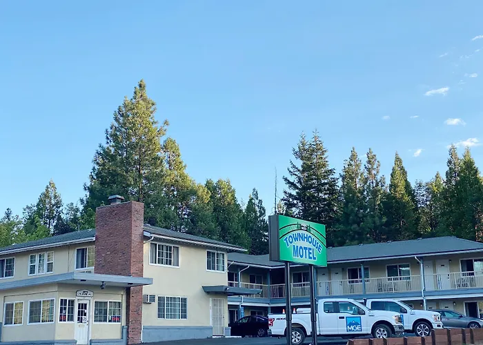 Townhouse Motel