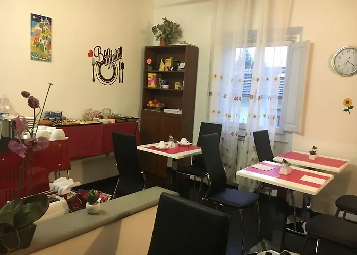 Mia Palace