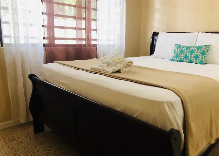 Arecibo Inn