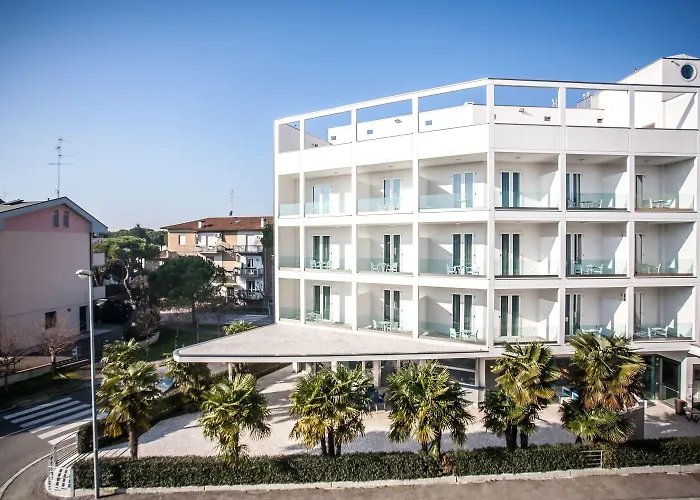Hotel Oceanomare Punta Marina