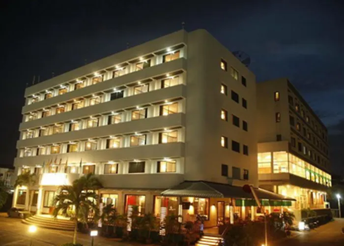 Boon Siam Hotel