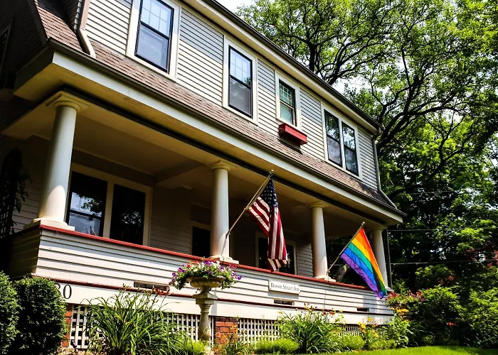 Brown Street Inn Bed And Breakfast