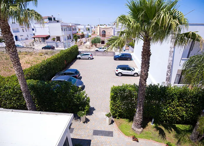 Donnosanto Residence Torre Santa Sabina