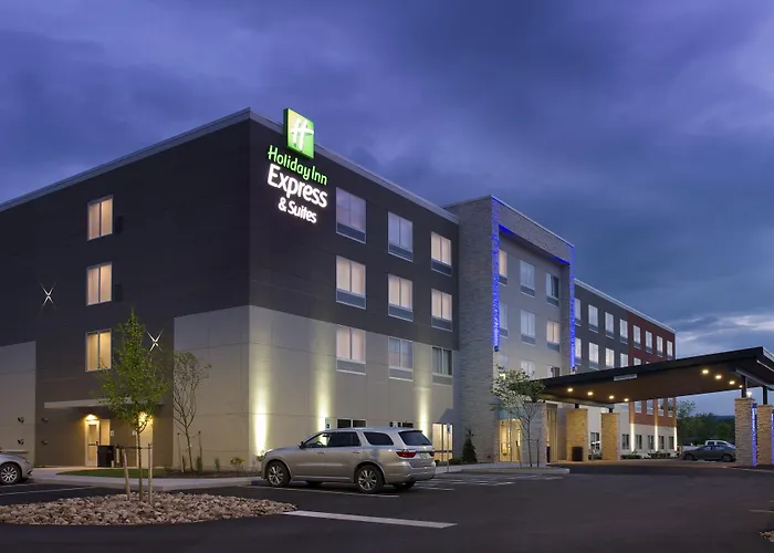 Holiday Inn Express & Suites By Ihg Altoona By Ihg