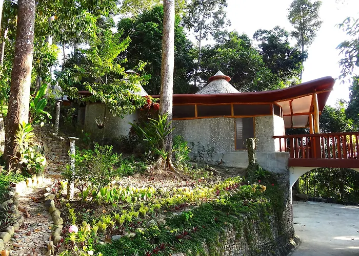 Hotel Atremaru Jungle Retreat Puerto Princesa