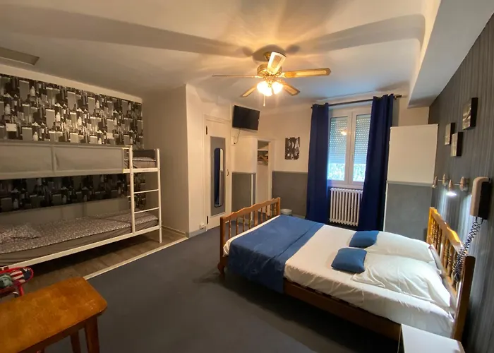 Au Royal Hotel