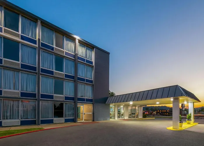 Days Inn By Wyndham Cambridge