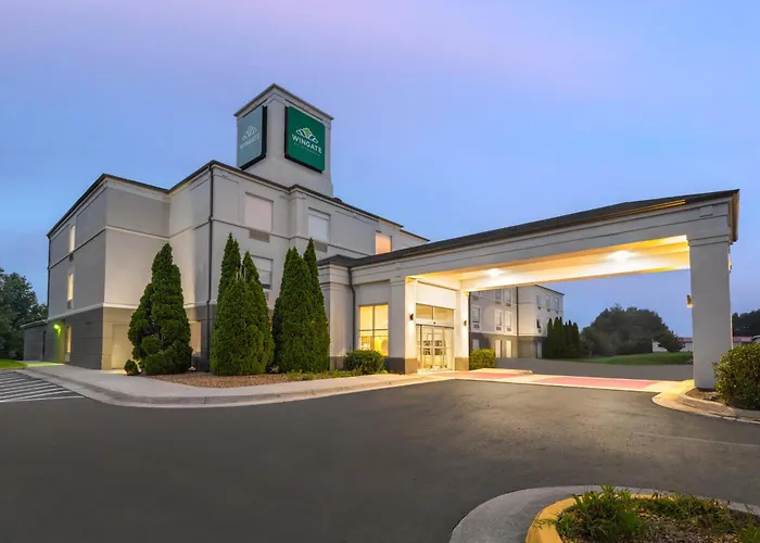 Wingate By Wyndham Dublin Near Claytor Lake State Park