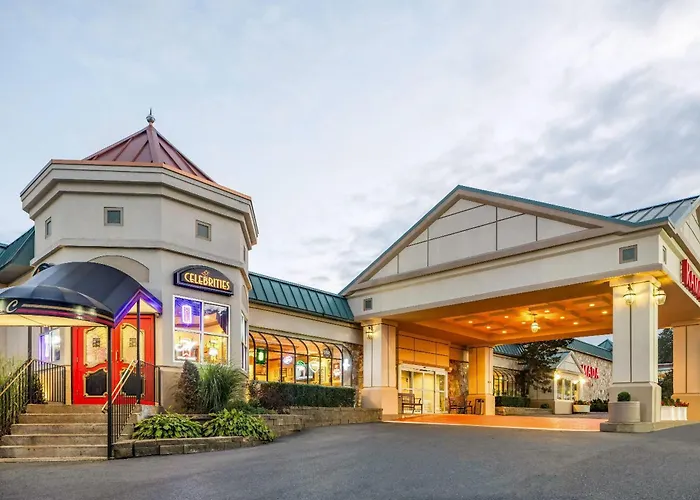 Ramada By Wyndham State College Hotel & Conference Center