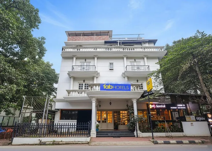 Fabhotel Park Inn - Indiranagar