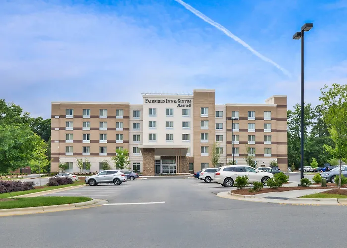 Fairfield Inn & Suites By Marriott Raleigh Cary