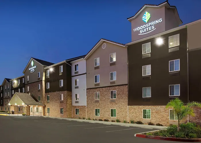 Woodspring Suites Bakersfield East