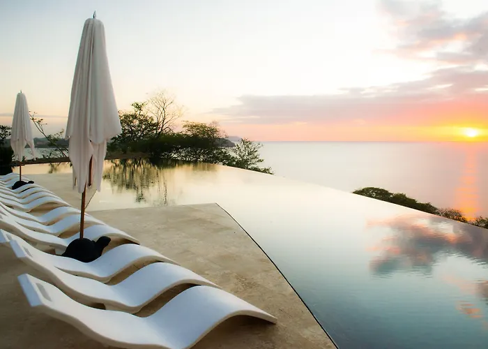 Las Catalinas Hotels