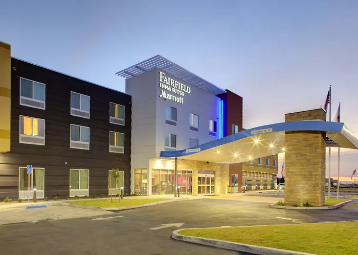 Fairfield Inn & Suites By Marriott Bakersfield North/Airport