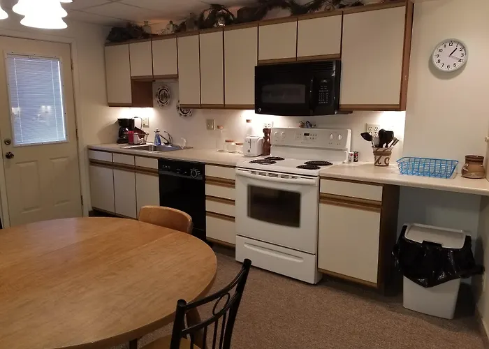 Lakeshor Motor Inn
