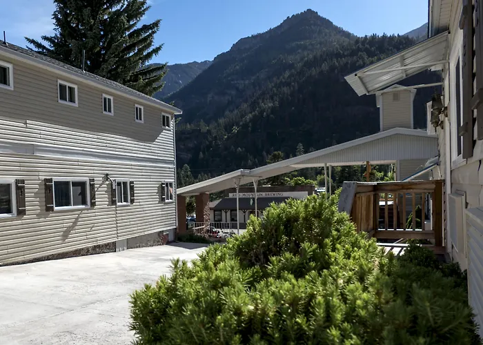Abram Inn & Suites