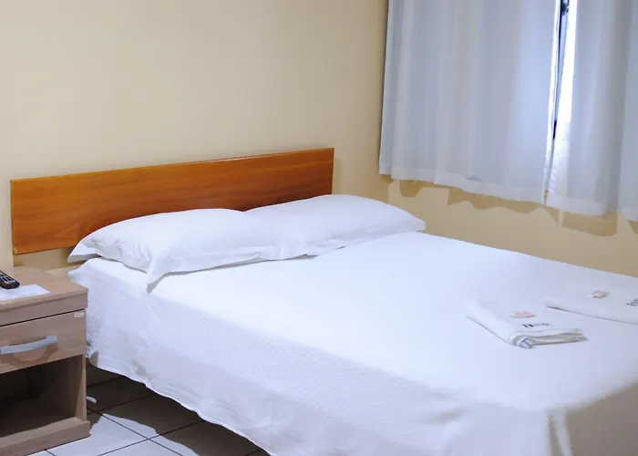 Hotel Super Economico Camburi 