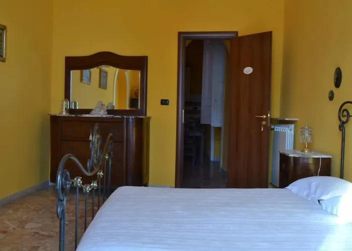 Bed and Breakfast A Casa Di Mamma Neapel