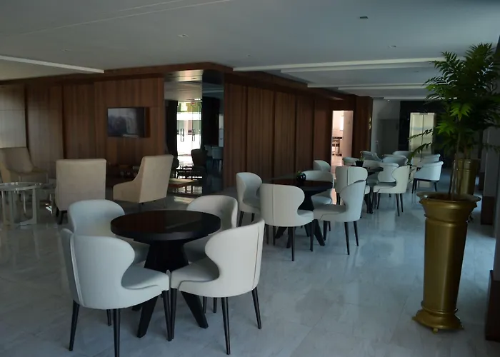Itacolomi Hotel Piçarras
