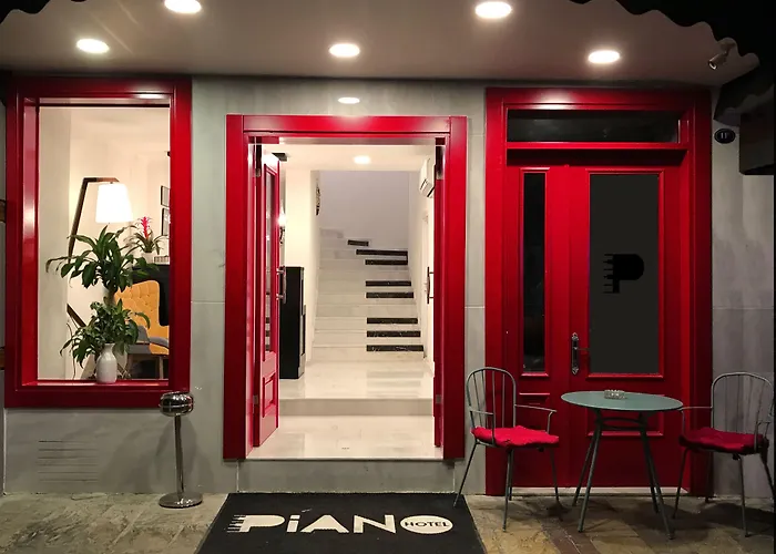 Piano Hotel