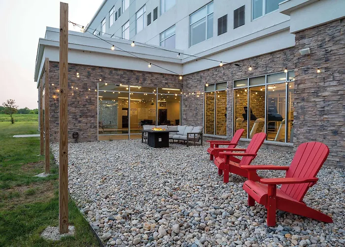 Wyndham Westfield Hotel