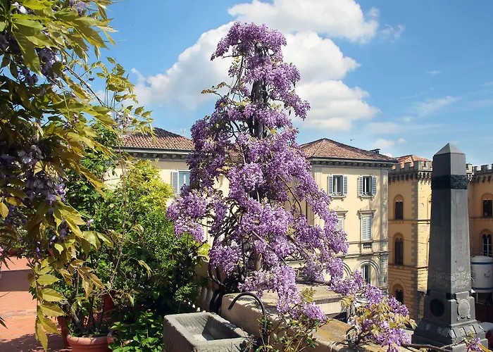 Arnaboldi Palace