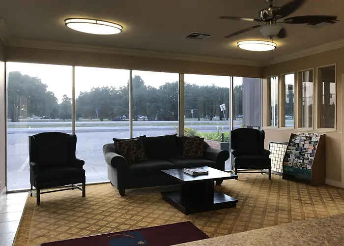 Express Inn Lafayette