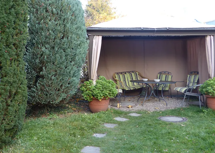 Hotel Pension Koeberl Munich
